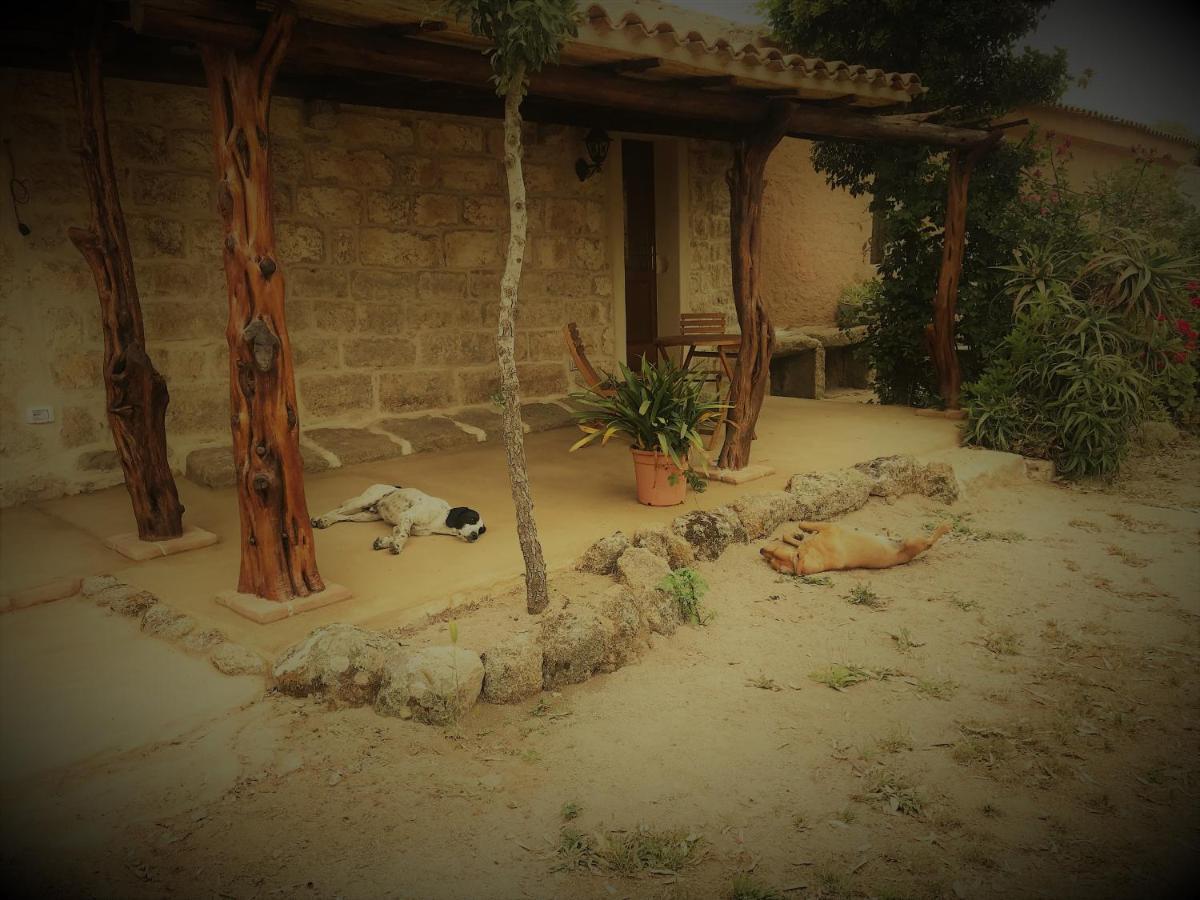Bed and Breakfast Li Casacci Arzachena Exteriér fotografie